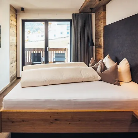 Hotel Cores 4*