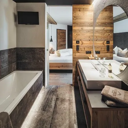Cores Hotel 4*