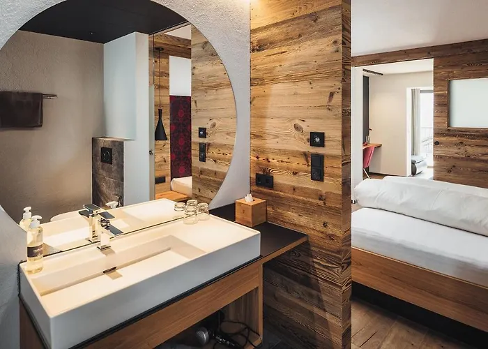 Cores Szálloda Fiss